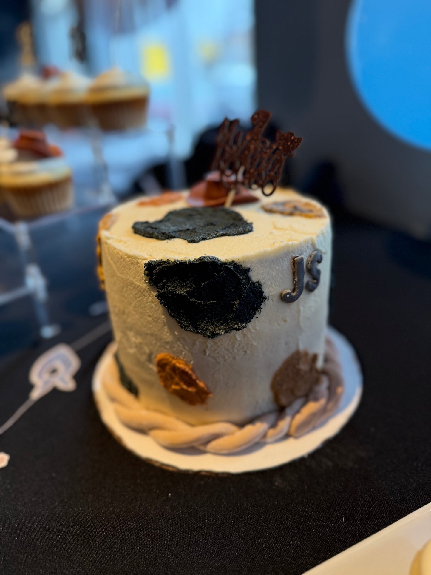 custom order cake